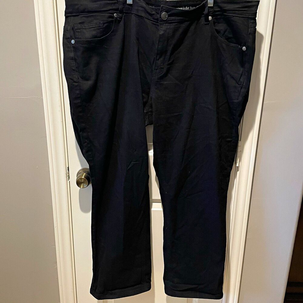 Avenue Denim Women's Black Straight Leg Denim Jeans Size 24P